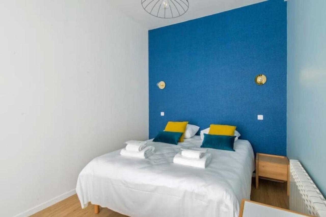 Cozy 2 Bedroom Apartment In Париж Екстериор снимка