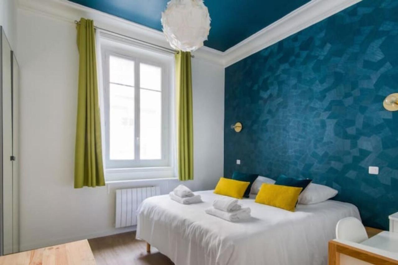 Cozy 2 Bedroom Apartment In Париж Екстериор снимка