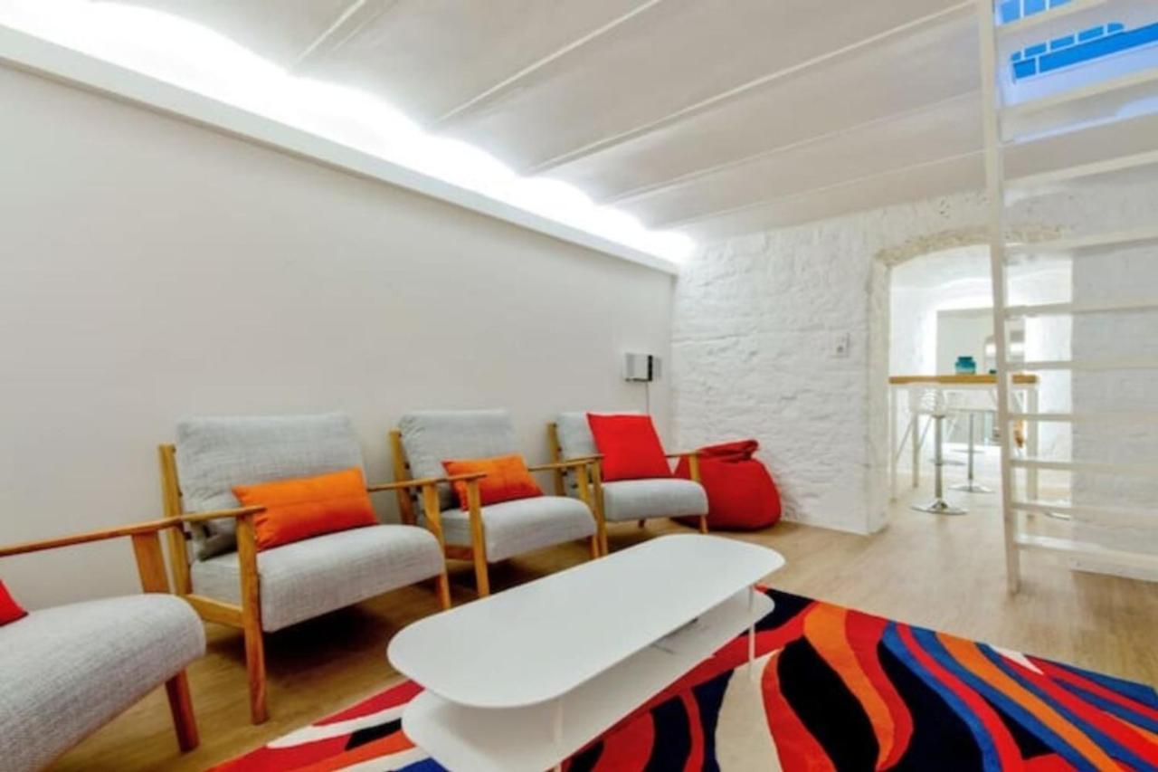 Cozy 2 Bedroom Apartment In Париж Екстериор снимка